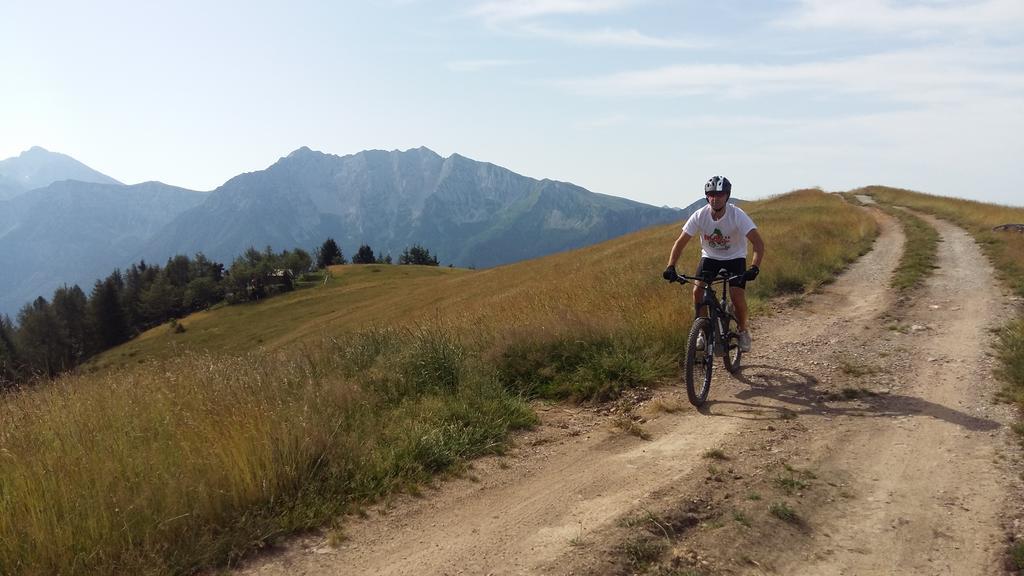 Ar Mountains Lodge Villachiara Branzi Buitenkant foto